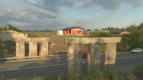 Две софийски села останаха без път до града