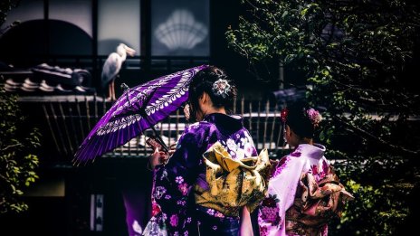 На местните им писна, как страните се борят с тълпите туристи?