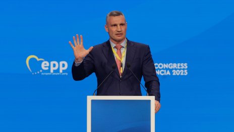 Кличко предупреждава: Младите украинци се изселват в ЕС, няма кой да се бие 