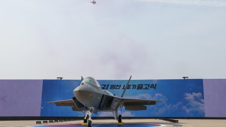 Южна Корея започна масово производство на изтребителя KF-21 Boramae