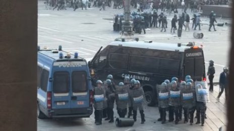 Втори ден сблъсъци между протестиращи и полиция в Милано 