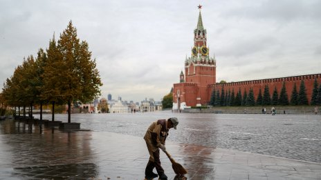 Песков: Много странна атака на Украйна срещу Москва