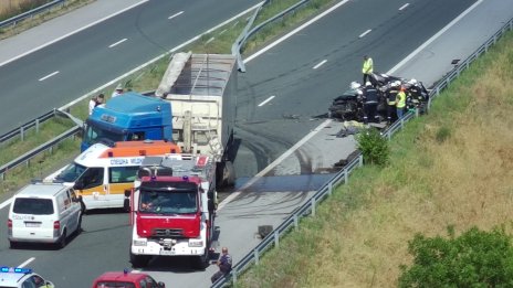 Очевидец на АМ "Тракия": Колата беше смазана, започваше от задните врати, предните ги нямаше