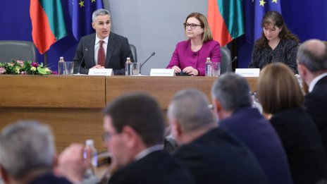 Гюров към новите областни: Очаквам отлична организация за честни избори