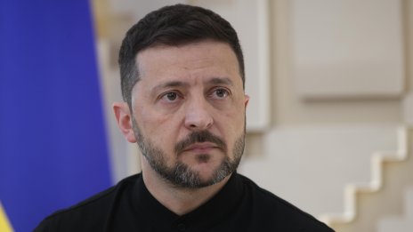 Има някаква тъга в него: Приятелите на Зеленски разказват как се справя с годините на война