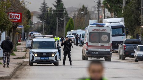 Трима турски полицаи са убити при акция срещу бойци на ИДИЛ