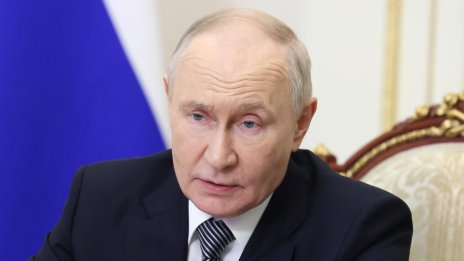 Близки до Путин са се опитали да го убедят да не ограничава интернета, той не ги чул
