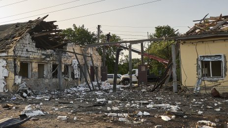 Харков е бил подложен на масирана руска атака с дронове и ракети