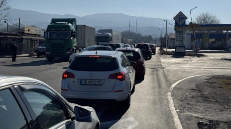 Лоши пътища, превишена скорост... България е сред най-опасните страни за шофиране в Европа