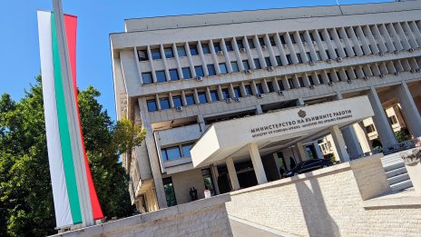 МВнР: Няма искане от Москва самолетът на Путин да прелети през въздушното ни пространство