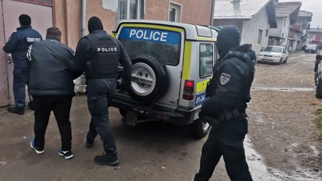 Полицията със спецакция в Благоевградско ВИДЕО