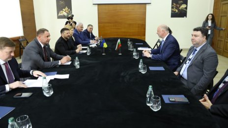 Зеленски за срещата с Желязков: Благодарен съм на България за помощта 
