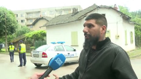 Бащата на загиналата в Угърчин: Лежеше на плочките с дупки по корема ВИДЕО