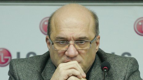 Бившият шеф на полицията ген. Василев: МВР изтърва нещата, през КПП-тата влизаха с гаечни ключове