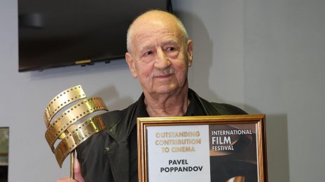 Актьорът Павел Поппандов празнува днес кръгла годишнина