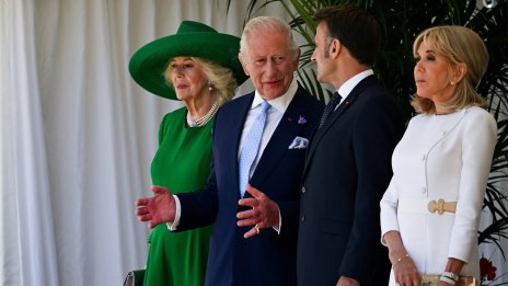 Макрон на тридневно посещение във Великобритания, кралят го посрещна