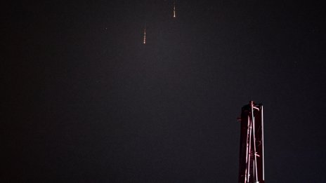 Отломки от ракета убиха човек и раниха двама в Бахрейн