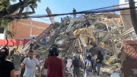 Жертвите на труса в Колумбия са поне 294, надеждите за оцелели угасват
