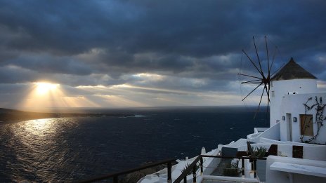 Още един силен трус от 5,1 по Рихтер разлюля Санторини 