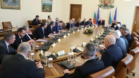 Росен Желязков: Трайният мир може да се постигне чрез сигурност за Украйна и за ЕС