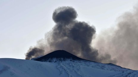 Учени откриха спящ гръцки вулкан, който произвежда магма