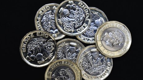 ДДС измамници на Острова искали да купят луксозен имот в България