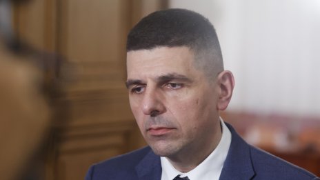 ПП и ДБ настояват Радев да дойде в НС и да обясни за US самолетите в "Безмер"