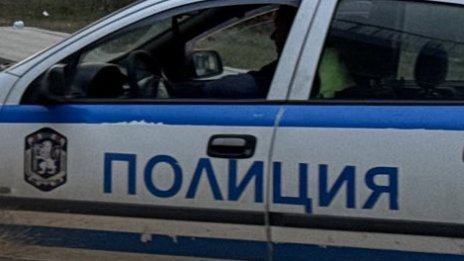 Директорката на НАП - Велико Търново потрошила автомобил на доставчик пред дома си