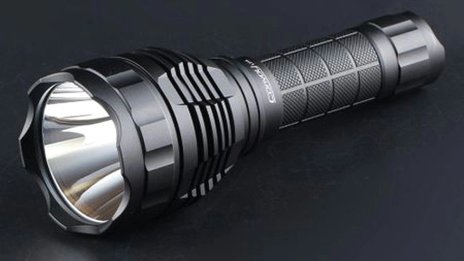 Фенерът винаги е нужен &ndash; защо телефонът не може да го замести