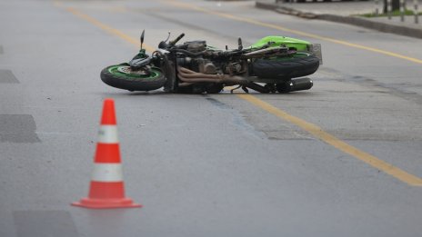 Моторист загина при тежък инцидент край Пловдив