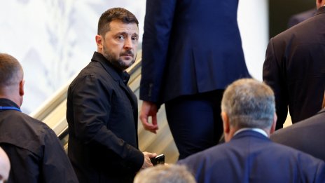 Зеленски и Макрон проведоха разговор, планират и среща