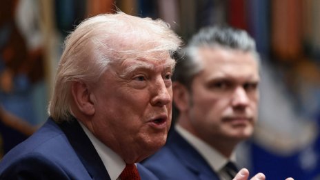 Тръмп отпусна още 10 дни на Иран, за да отвори Ормузкия проток