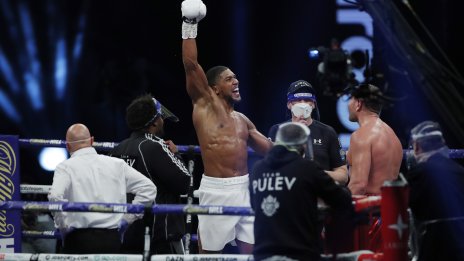 Има сделка: Фюри и Джошуа ще се бият през ноември