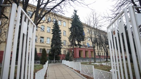 Какво мислят учителите и учениците за религията в училище?