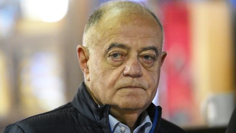 Атанасов призова: Да излезе Радев и да каже какво ще прави 