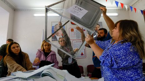 Фалшификация: Не 58%, а 34% е реалният дял на гласовете за "Единна Русия" 