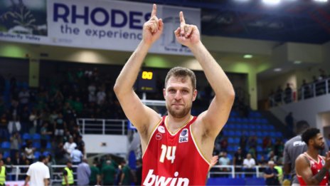 Везенков стана шампион на Гърция с Олимпиакос