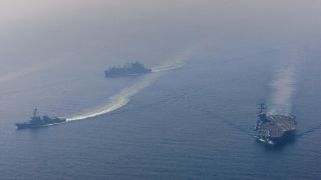 Масирано струпване на военна сила: Тръмп ще удари Иран до дни?