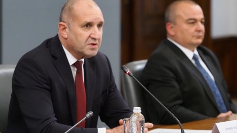 Въпросът сега е: Готви ли се Румен Радев за местния вот? 