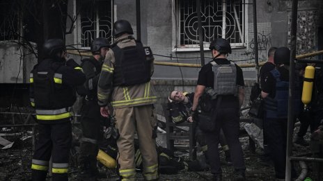 Украйна привлича чуждестранни бойци с пари, но ги задържа трудно