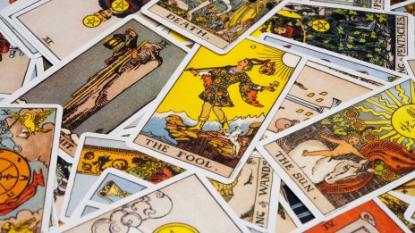 Таро карти за април за всяка зодия 