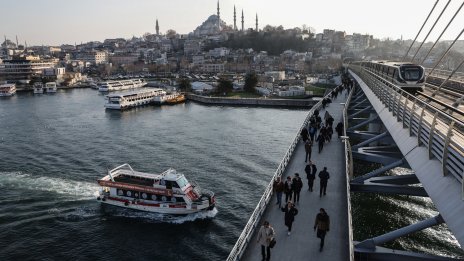 Мнозинството от турците предпочитат западния начин на живот