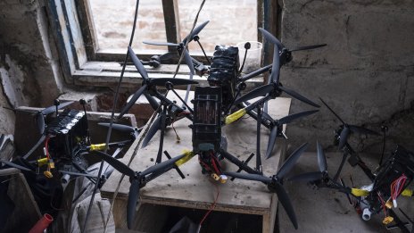 САЩ работят по дрон с изкуствен интелект за прехващане на въздушни цели