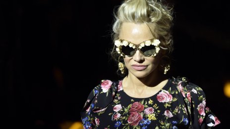 Казали на Памела Андерсън, че ще живее само 10 години след диагнозата за Хепатит С