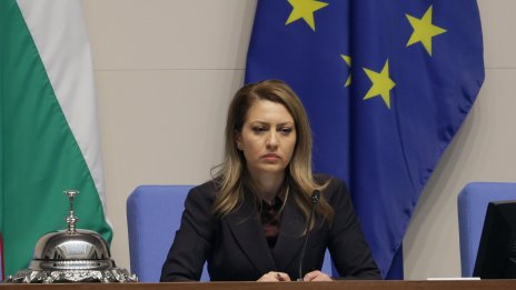 НС събра кворум за начало на пленарното заседание