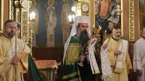 Неделя Кръстопоклонна е, патриархът ще обслужи света Василева литургия