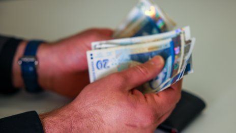 За тримесечие: Харчим близо 860 лева средно за храна, ядем все по-малко хляб