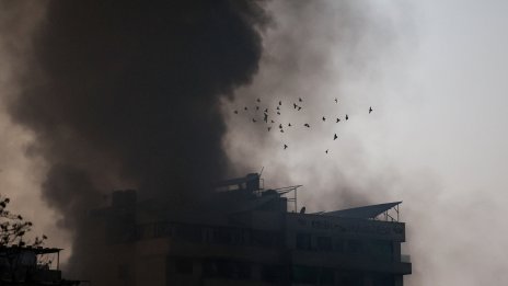 Атака срещу петролни танкера край Иран взе една жертва