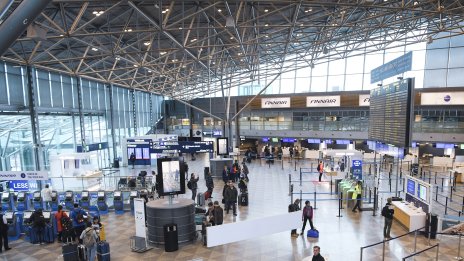 Летището в Хелзинки спря работа за три часа поради заплаха от дронове