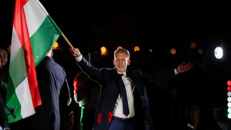 Унгарската "смяна на режима" е едновременно опасна и необходима